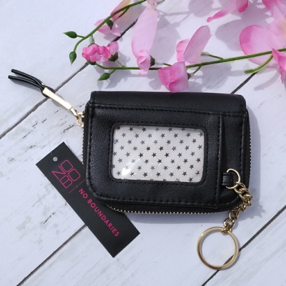 Small Key Chain Wallet With Heart Hardware - Picture 2 of 5